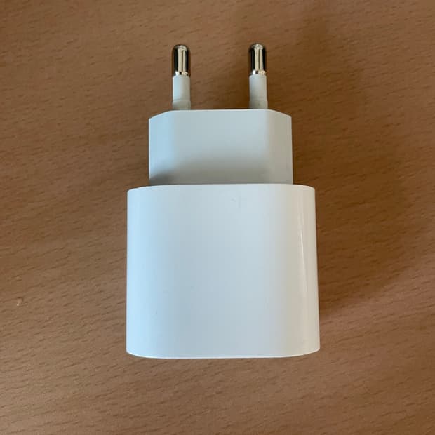 애플 C타입 충전 어댑터