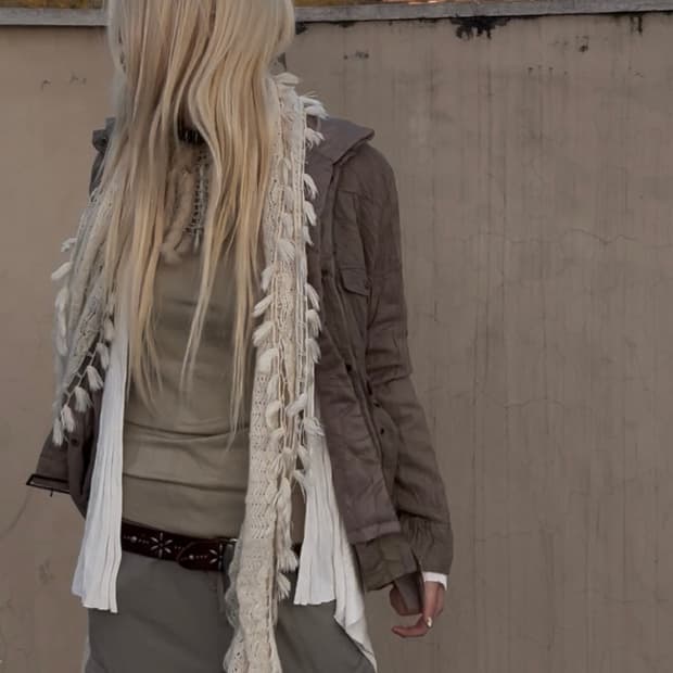 “Vintage” Fur Detail Sleeveless