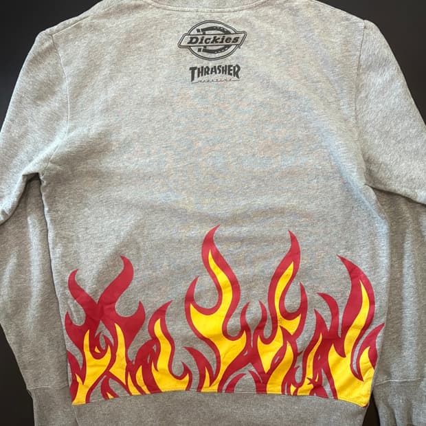 디키즈x트레셔 콜라보 맨투맨 XL