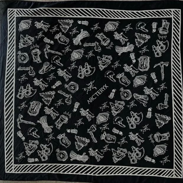 아크테릭스 반다나 스카프 손수건