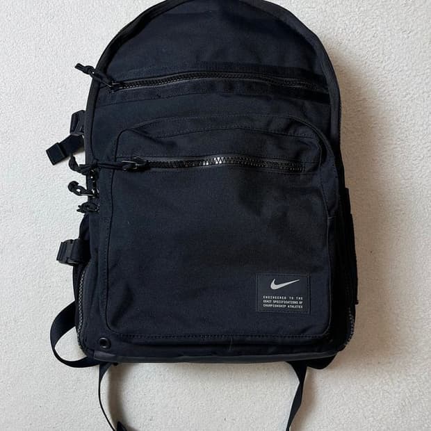 나이키 유틸리티 파워 32L 트레이닝 백팩 Q1250