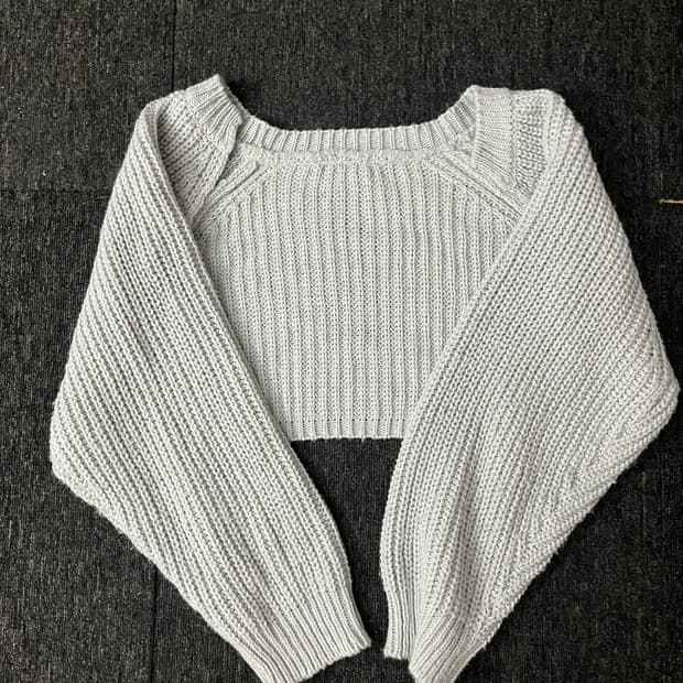 회색 니트 봄 크롭 볼레로