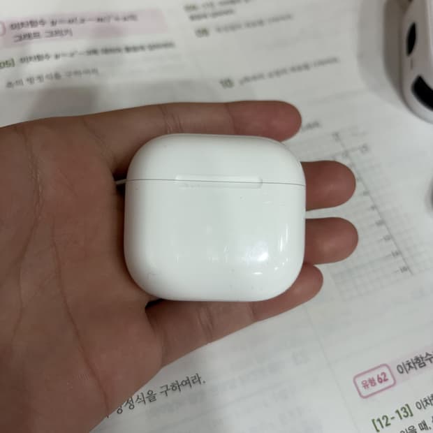 에어팟4세대 노이즈캔슬링 가능한 모델입니다