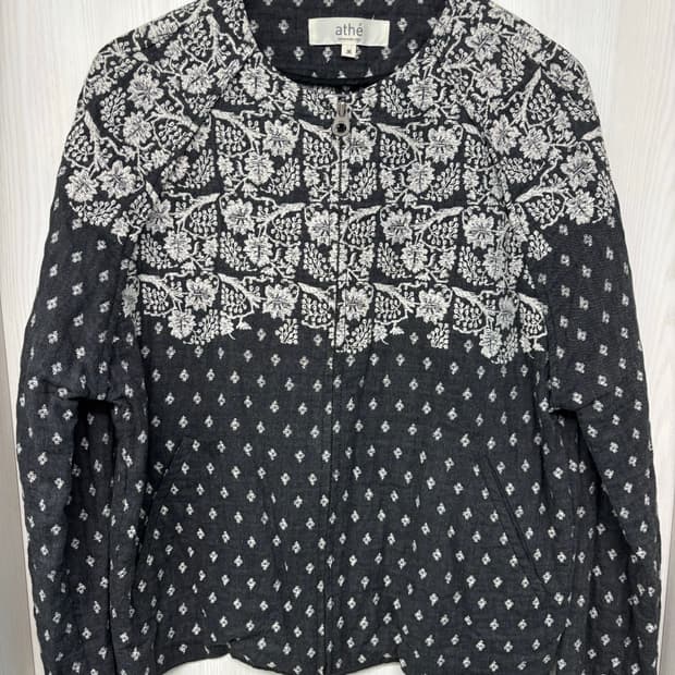 아떼 바네사브루노 자수 자켓