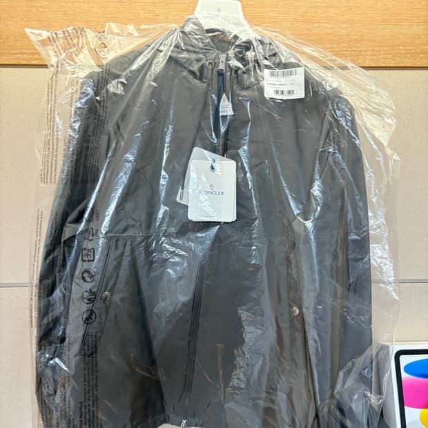 [새상품,정품] 26SS 몽클레어 그림퍼스 바람막이 그레이