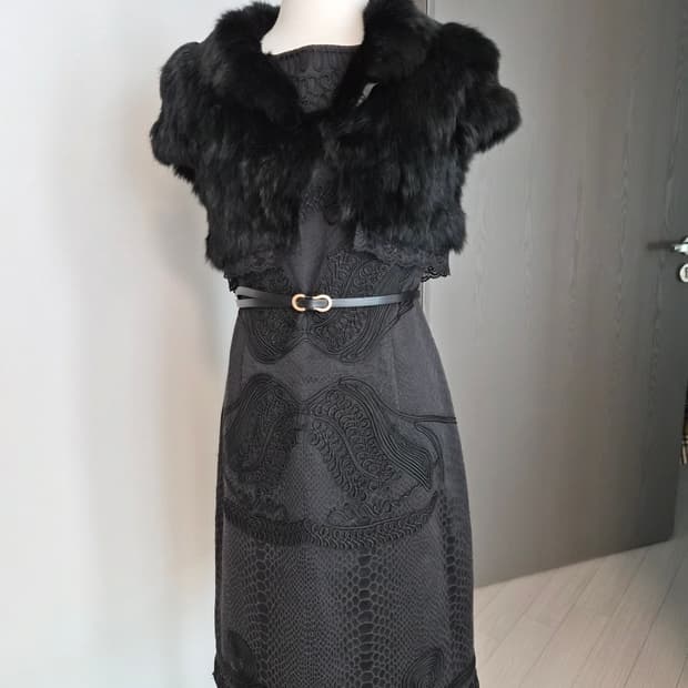 [디자이너 브랜드] WANG YU 입체 코딩 자수 럭셔리 원피스