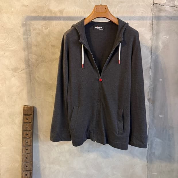 Kiton 키톤 후드 짚업 100