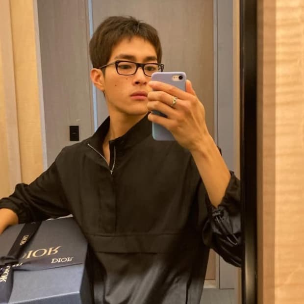 언커먼아이웨어 벅