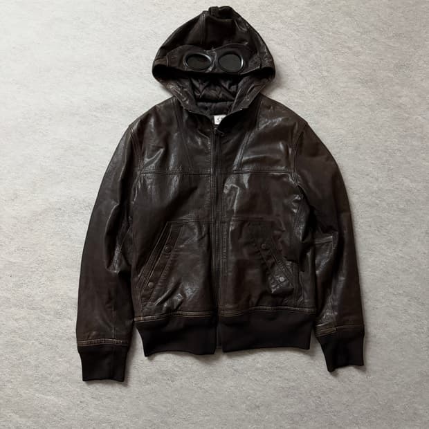 CP컴퍼니 고글 램스킨 레더자켓