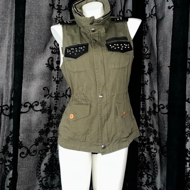 khaki studded leather-trim safari vest