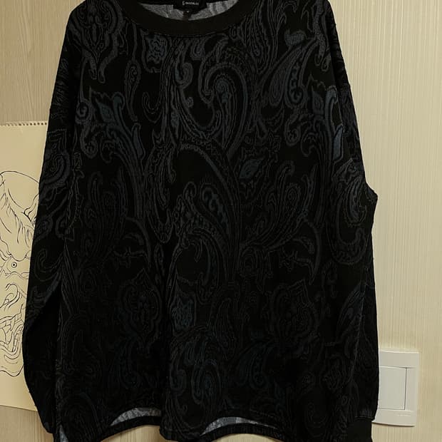 페이즐리 패턴 롱슬리브