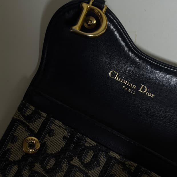 디올 오블리크 새들 카드지갑