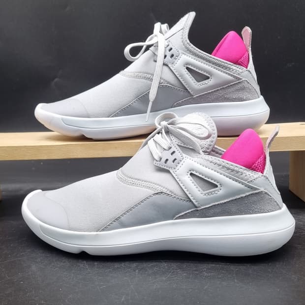 나이키 조던 플라이 89 여성 운동화230