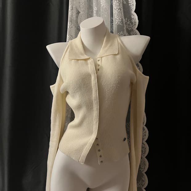 BOHEMSEO CUT-OUT OFF SHOULDER KNIT