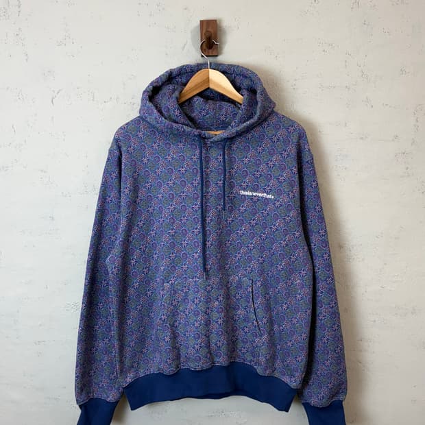 디스이즈네버댓 타일 패턴 후드티