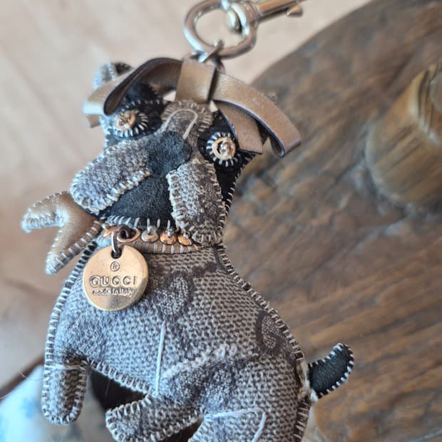 구찌 가스파르 프렌치독 키링