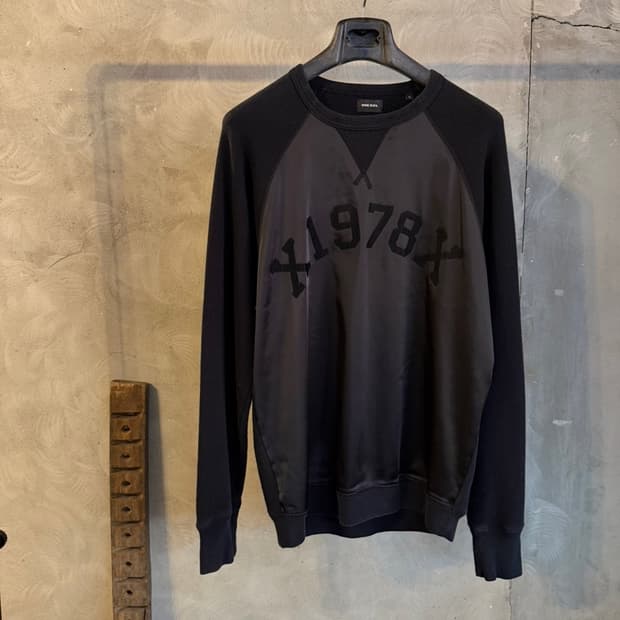 디젤 맨투맨 100