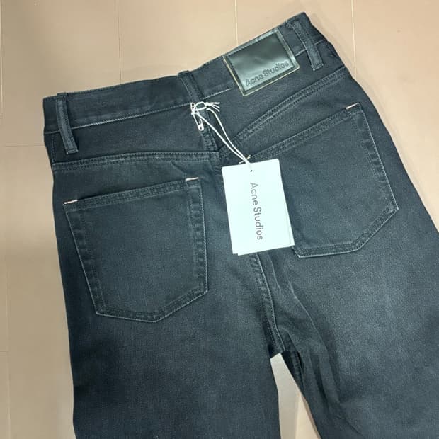 아크네스튜디오 블랙진 새제품