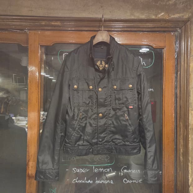 벨스타프 유틸리티자켓 