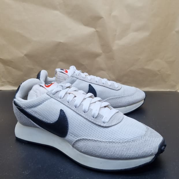 나이키 테일윈드79 여성운동화230 