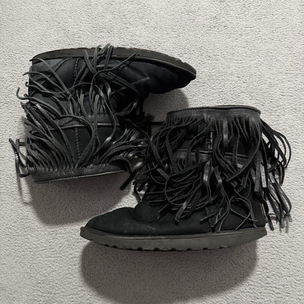 Koolaburra fringe fur boots