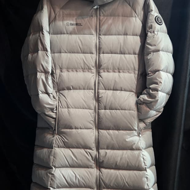 배럴 덕다운 후드 롱 패딩