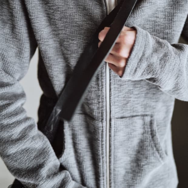 모노프리베 후드집업