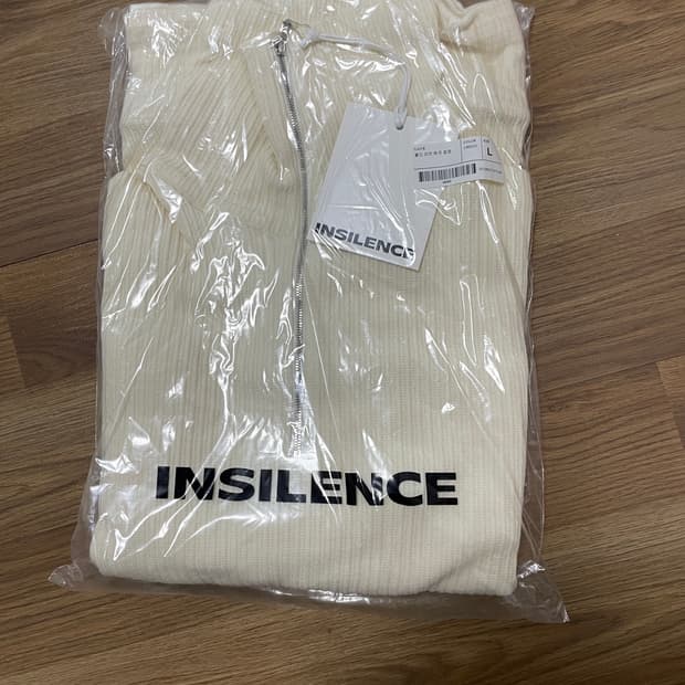 인사일런스 하프 집업 니트 크림 L