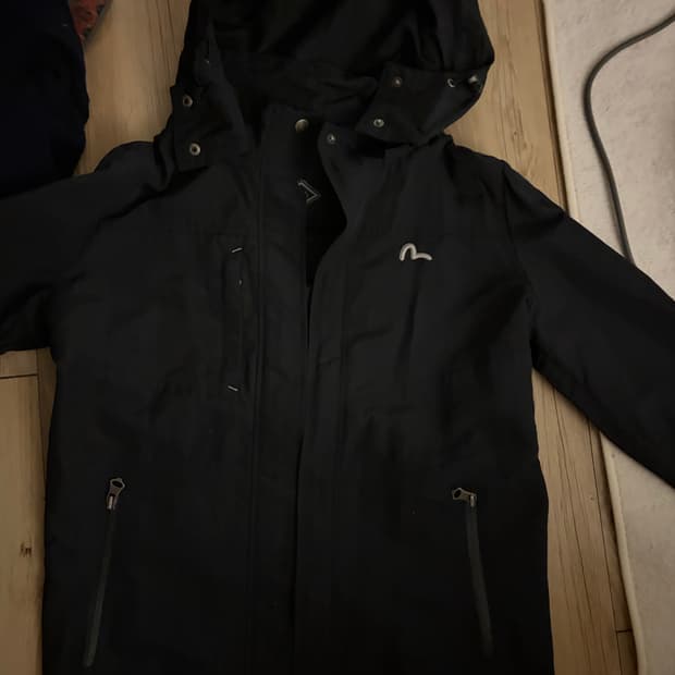 에비수 바람막이