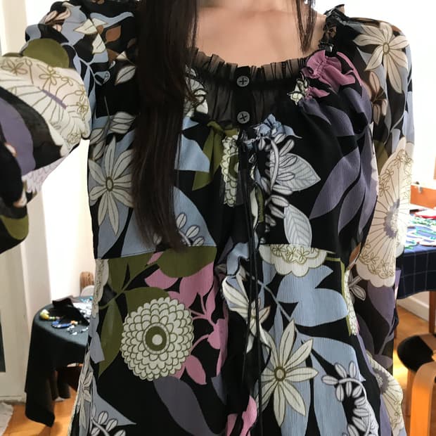 vintage pattern blouse
