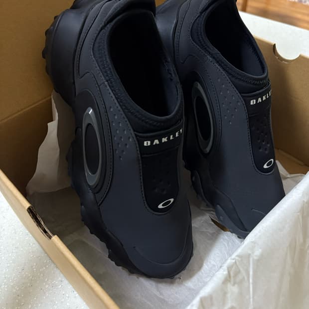 오클리 엣지 아이콘 245사이즈