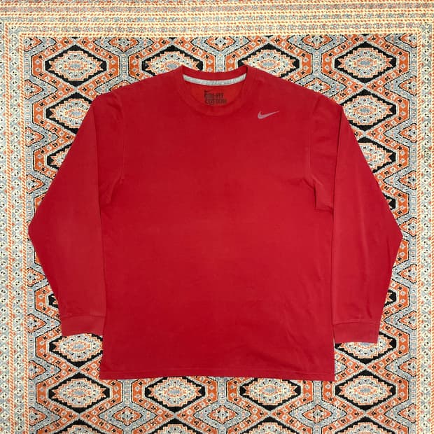  나이키 스우시 레드 드라이핏 코튼 긴팔티셔츠 남성XL
