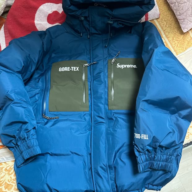슈프림 고어텍스 700-필 다운 파카 패딩 M사이즈 (100)