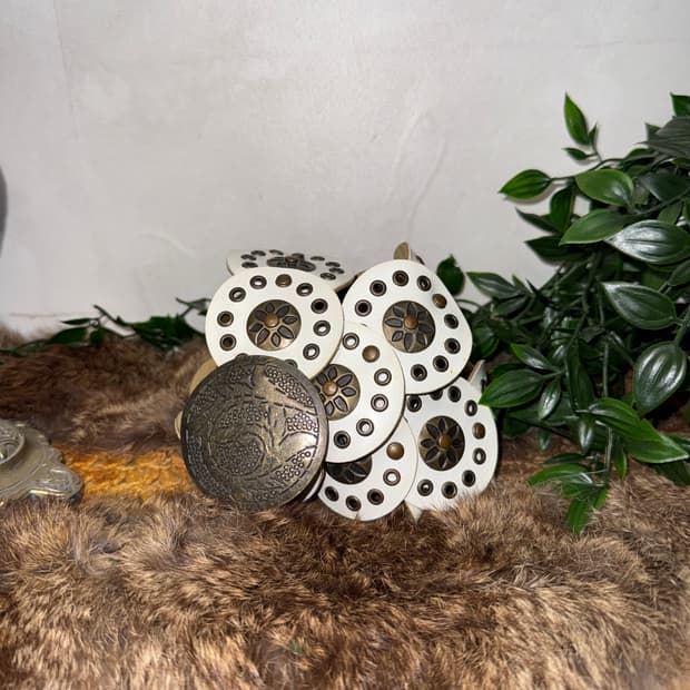 White bohemian punching disc belt