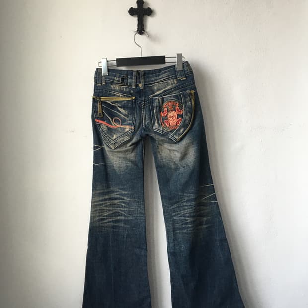 Back pocket point washing denim pants