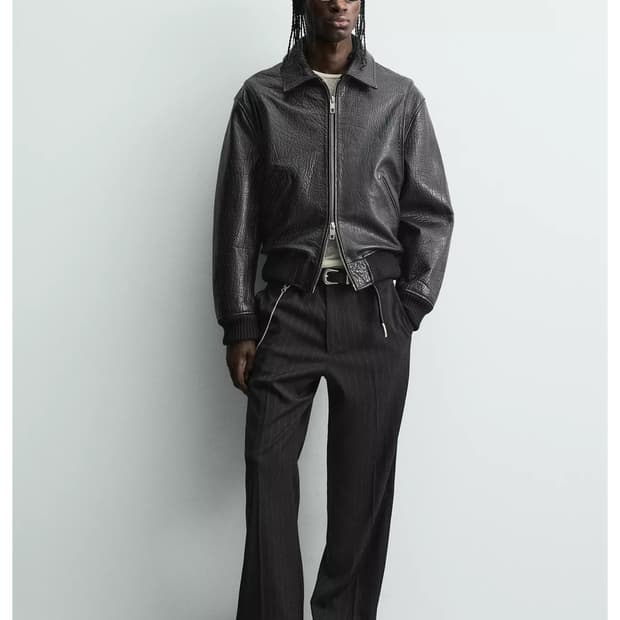 M사이즈 자라 엠보스드 레더 점퍼