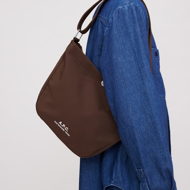 A.P.C 아페쎄 25FW 크로스백 커피브라운