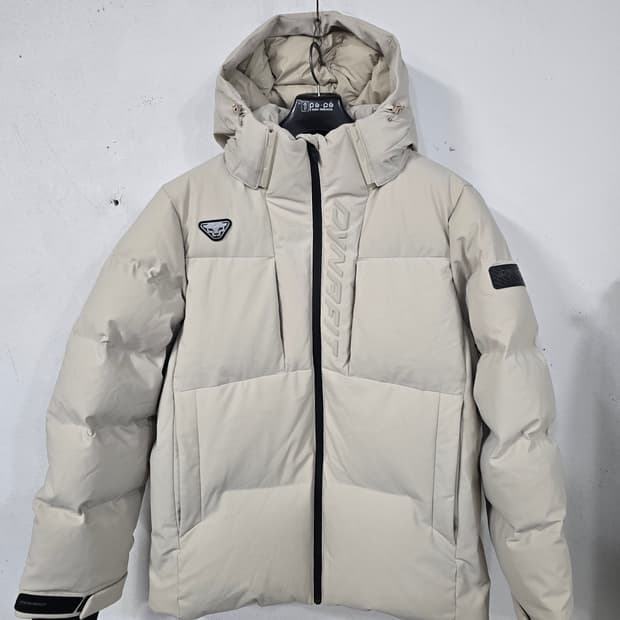 다이나핏 아이보리 카본테크 덱스 구스패딩M