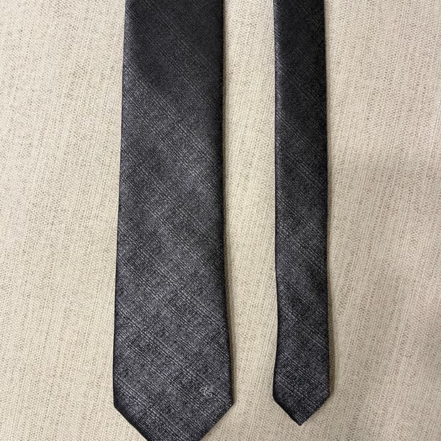 바찌 그레이 넥타이