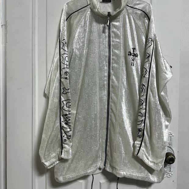 독타운 벨벳 트랙탑