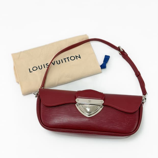 루이비통 레드 에피 몽테뉴 클러치 숄더백