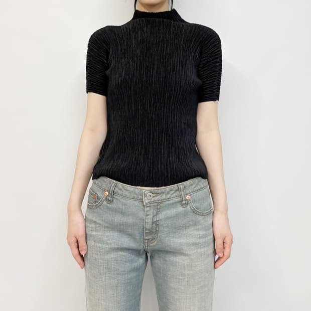 ZOME 플리츠 탑