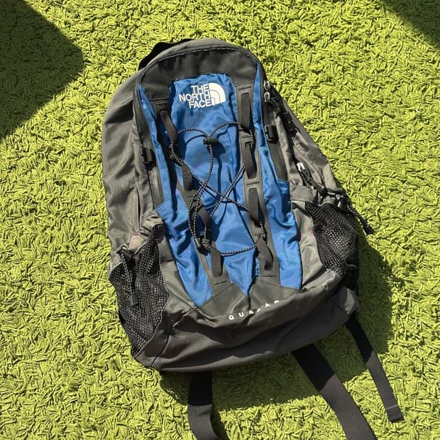 노스페이스 퀘사르 백팩 그레이 블루 OS(30L)