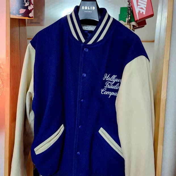 헐리우드 트레이딩 컴퍼니 바시티 L