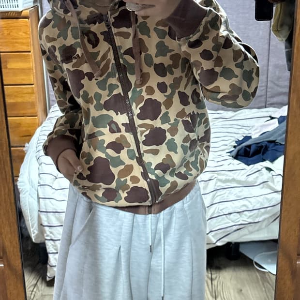 FeItics 카모 후드집업