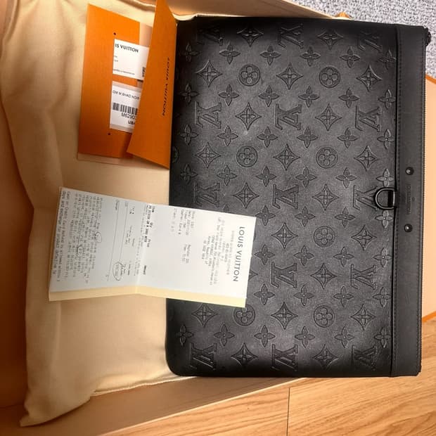 (정품/풀구성) 루이비통 이클립스 포쉐트  클러치