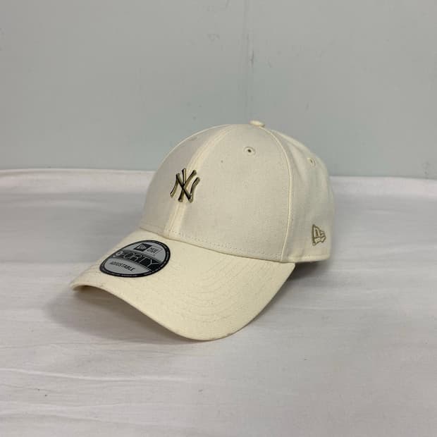 뉴에라 뉴욕양키스 골드 미니 메탈 볼캡 아이보리