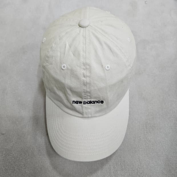 F 뉴발란스 6패널 리니어 로고 볼캡 0402Y