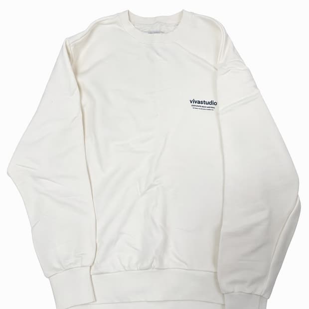 비바스튜디오  Ivory Logo Sweatshirt