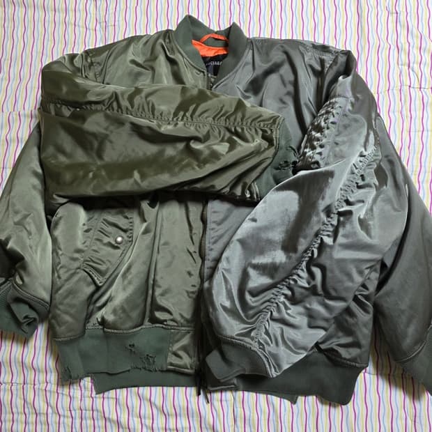 새상품)발렌시아가 더블슬리브 봄버M